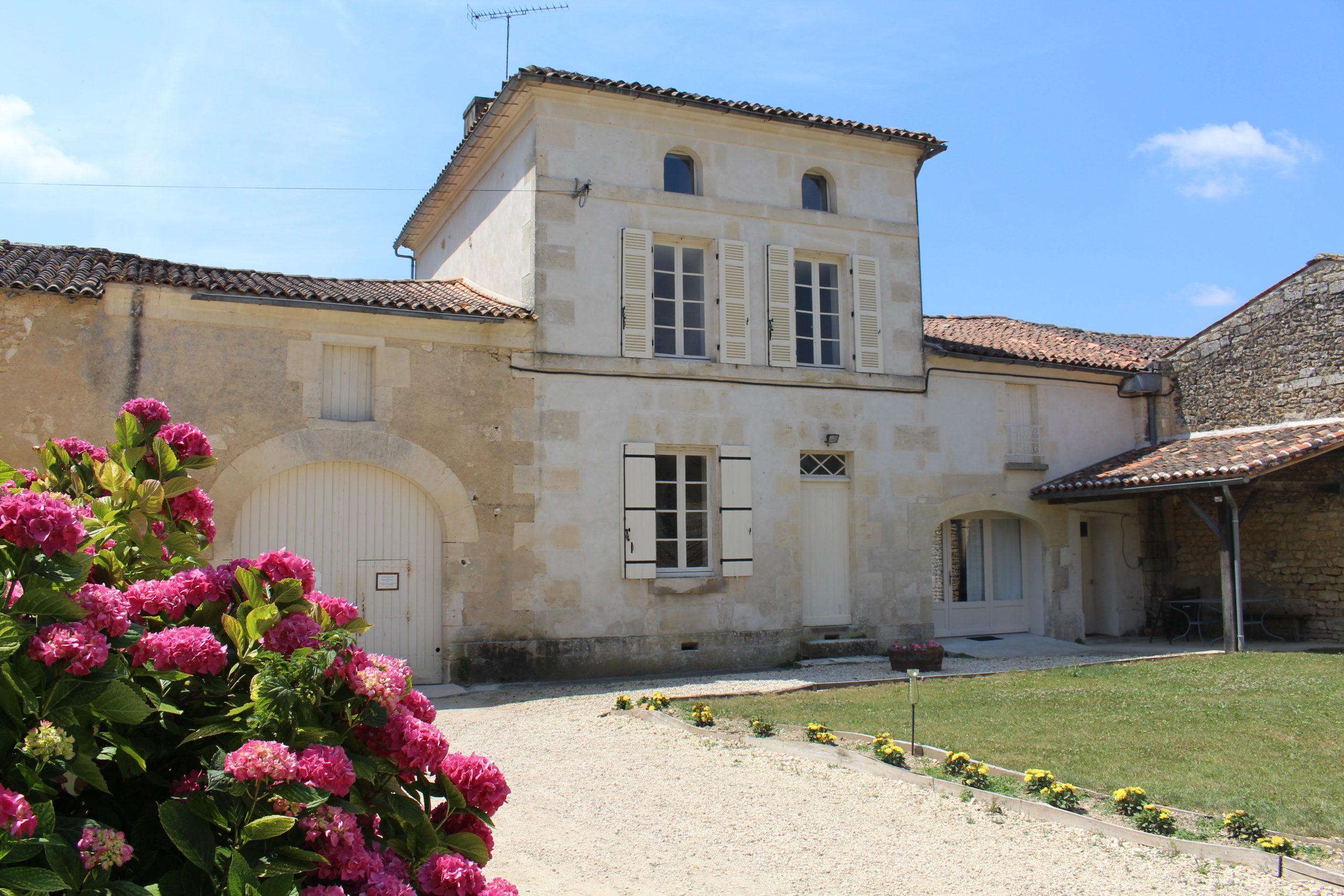 Gîte Hermance - Abbaye de Fontdouce