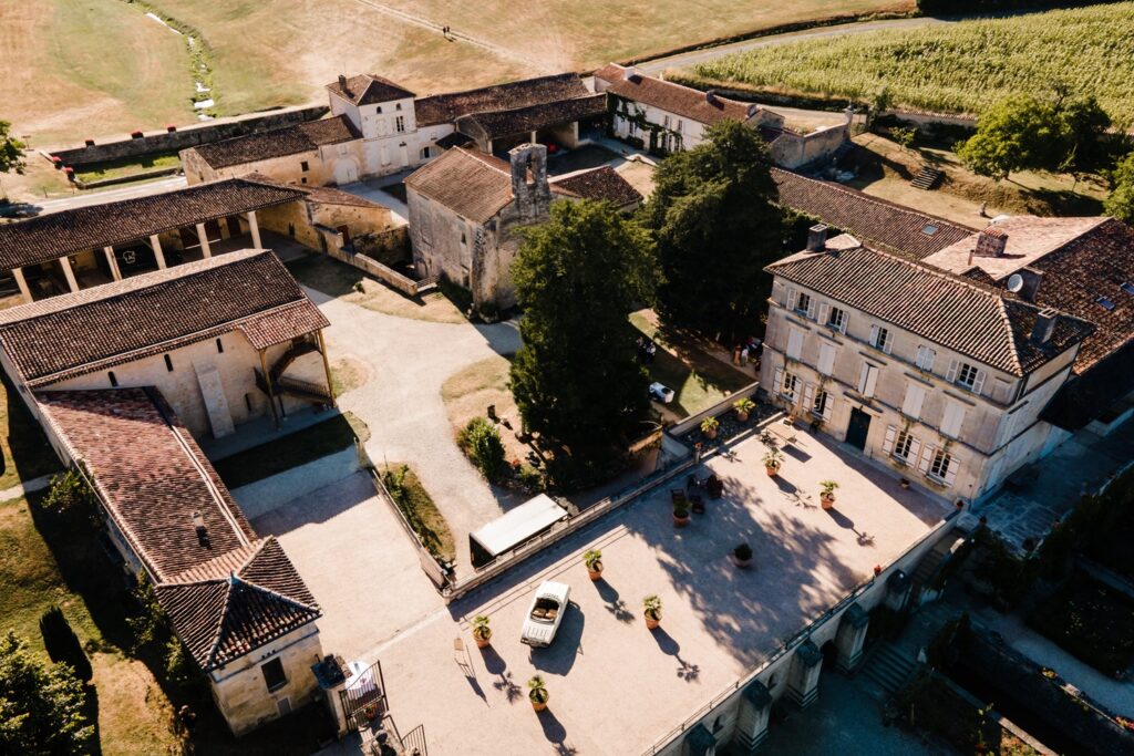 Vue aérienne de l'abbaye de Fontdouce ©Nicolas Giganto