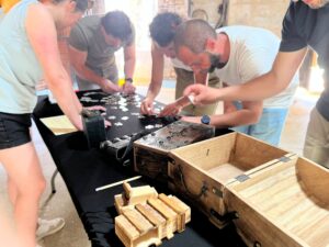 Lire la suite à propos de l’article Idées de team building indoor en Charente et Charente-Maritime : activités originales pour entreprises